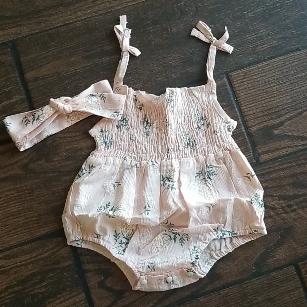 Baby floral bodysuit